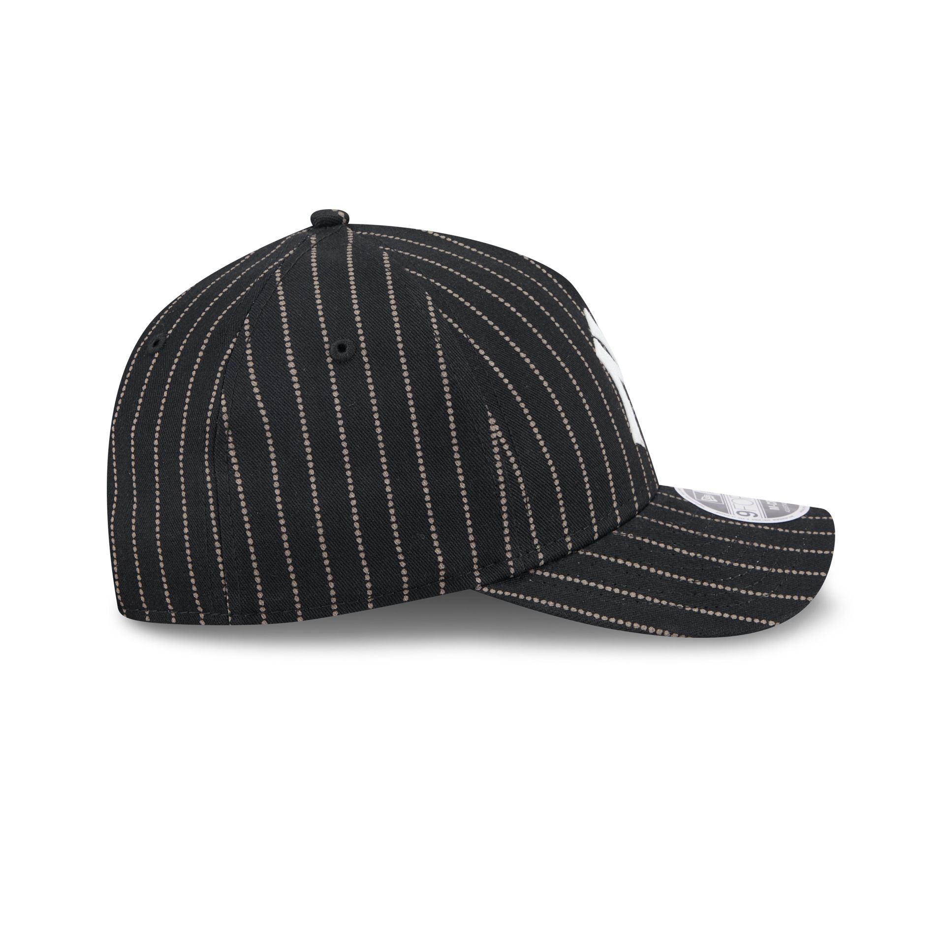 New York Yankees Dotted Pinstripe 9FORTY M-Crown A-Frame Adjustable Hat