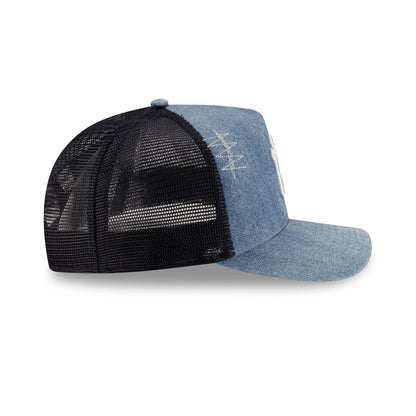 New York Yankees Distressed Light Denim 9FORTY A-Frame Trucker Hat