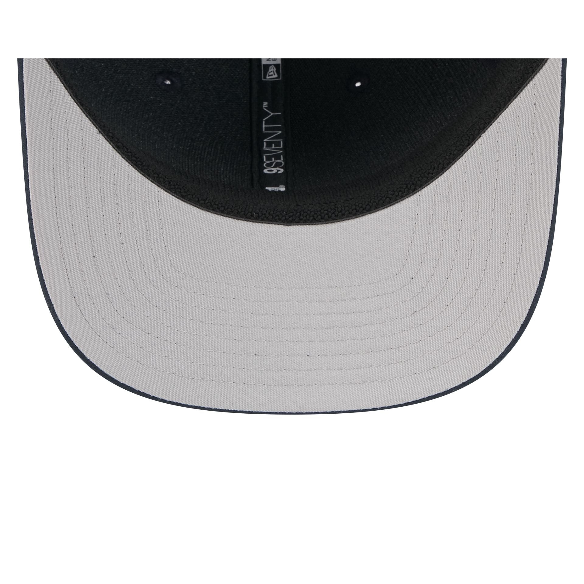 Notre Dame Fighting Irish Perform 9SEVENTY Stretch-Snap Hat
