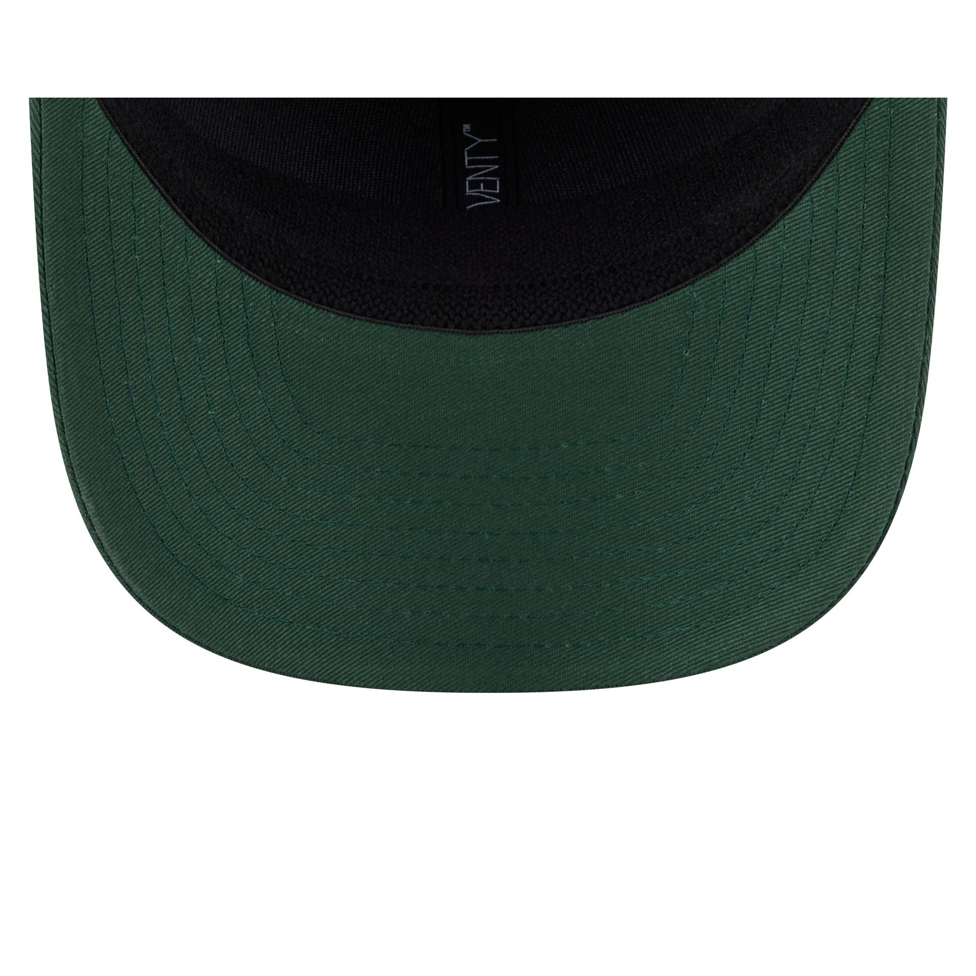 Milwaukee Bucks Circle Patch 9SEVENTY Stretch-Snap Hat