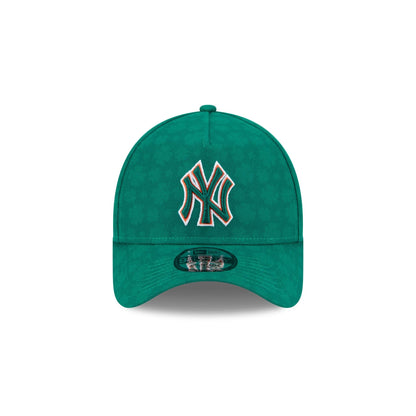 New York Yankees St. Patrick's Day 2025 9FORTY A-Frame Snapback Hat