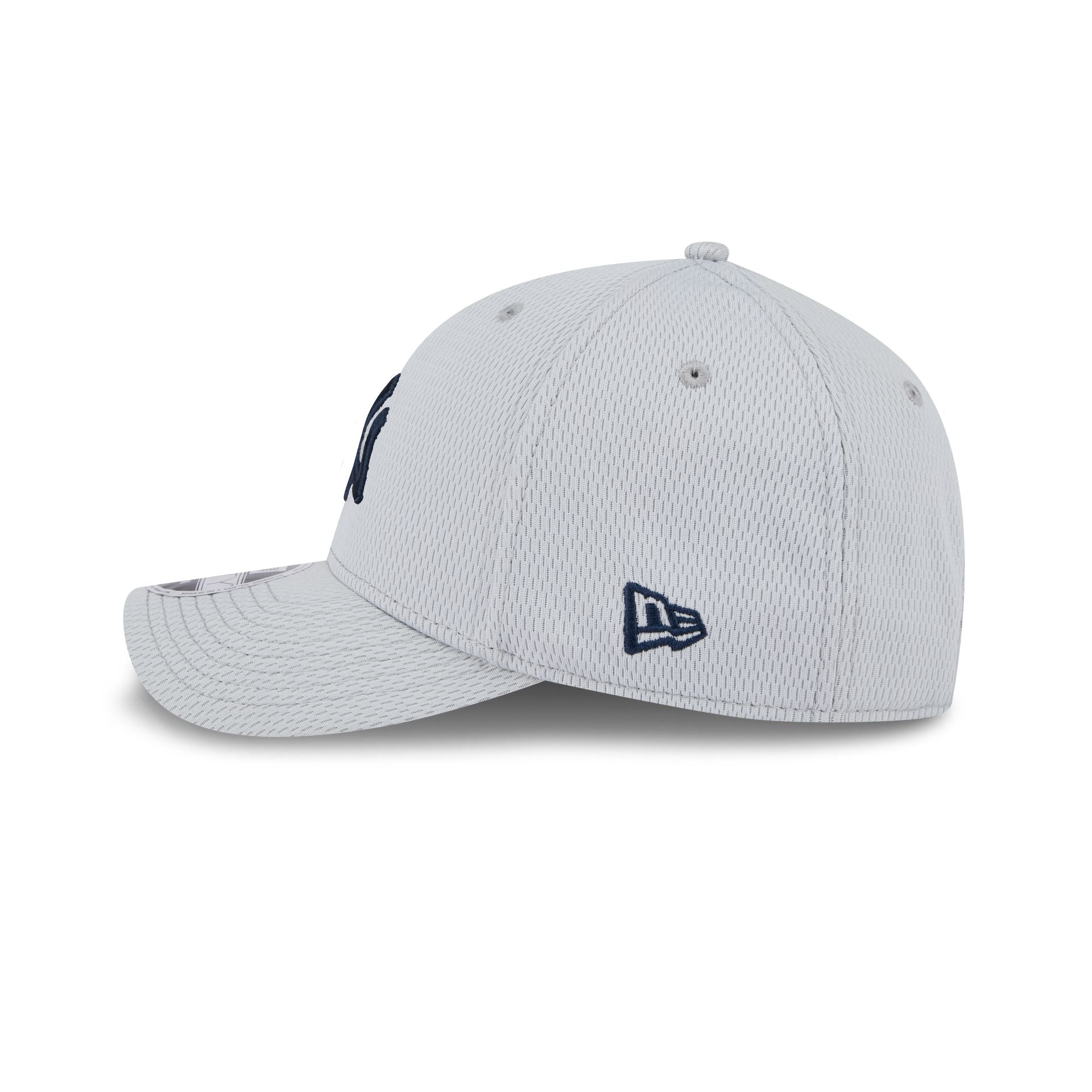 New York Yankees 2025 Clubhouse Gray 9FORTY M-Crown Snapback Hat
