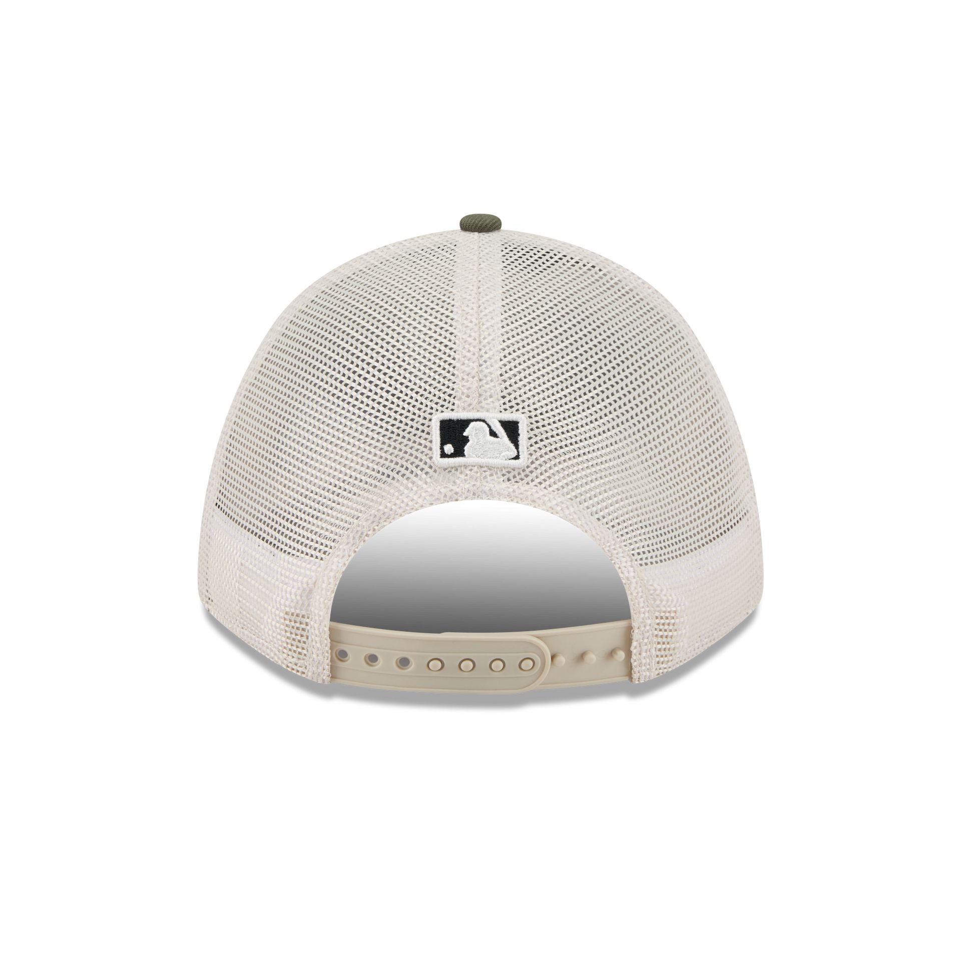 Chicago Cubs Armed Forces Day 2025 9FORTY M-Crown A-Frame Trucker Hat