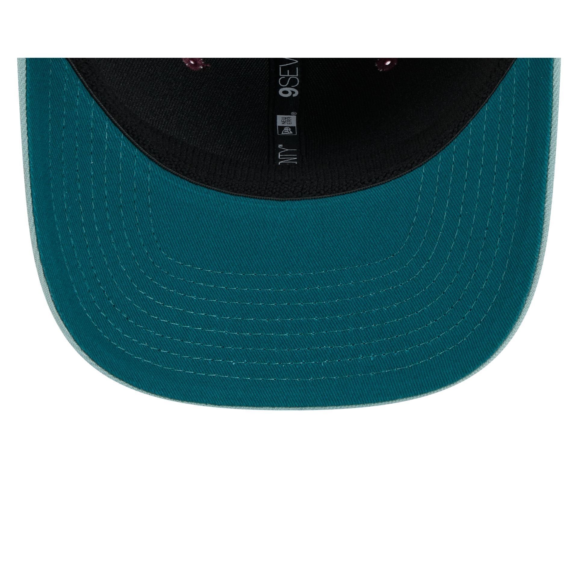 Winnipeg Jets Maroon 9SEVENTY Stretch-Snap Hat