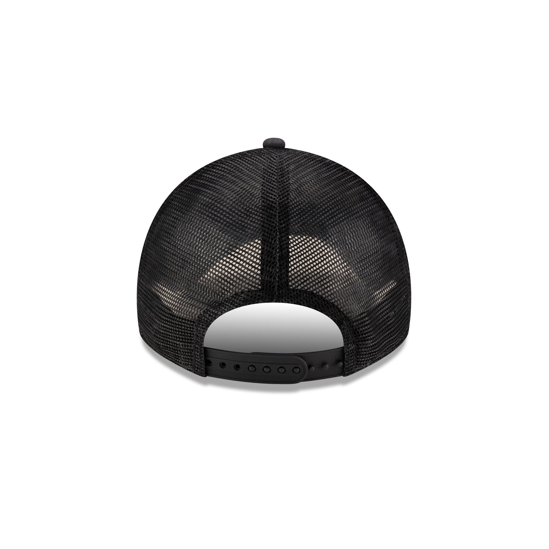 UFC Oil Wash Gray 9TWENTY Trucker Hat
