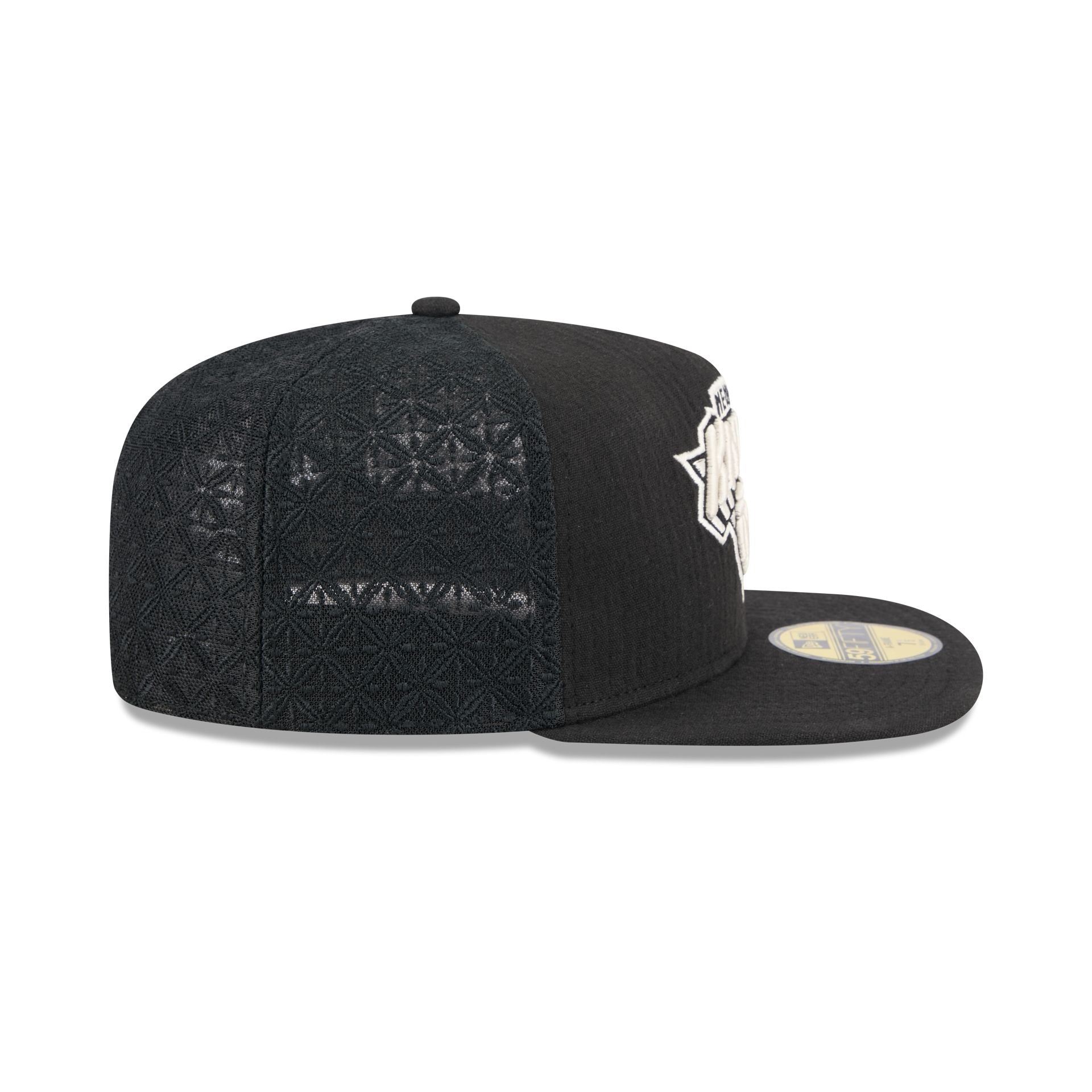 New York Knicks Black Mesh 59FIFTY A-Frame Fitted Hat